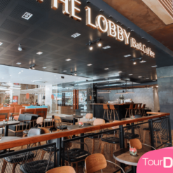 Colline Hotel Lobby